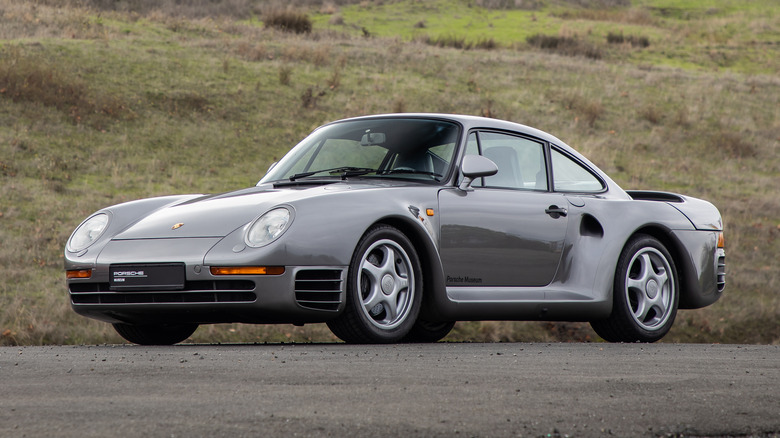Gray Porsche 959