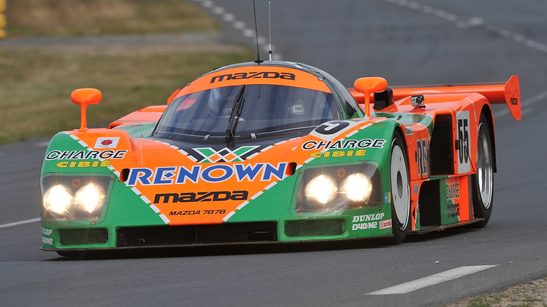 Mazda 787B racing