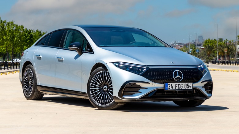 Mercedes-Benz EQS sedan