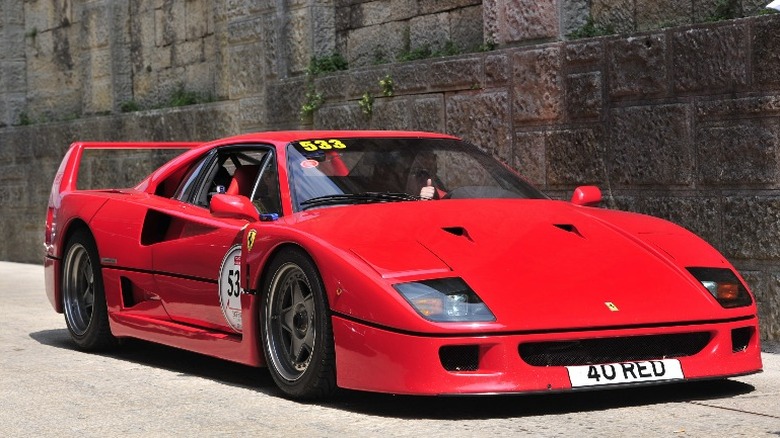 Red Ferrari F40