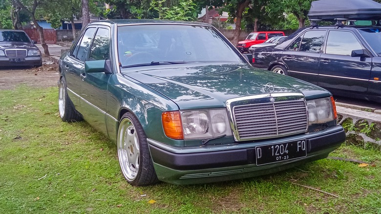 Mercedes-Benz 300E