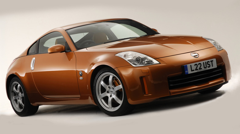 Nissan 350Z with British plates