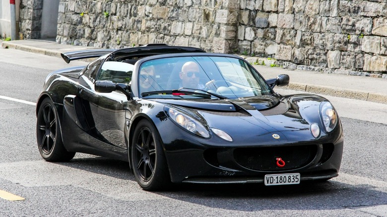 High-Performance Lotus on the streed
