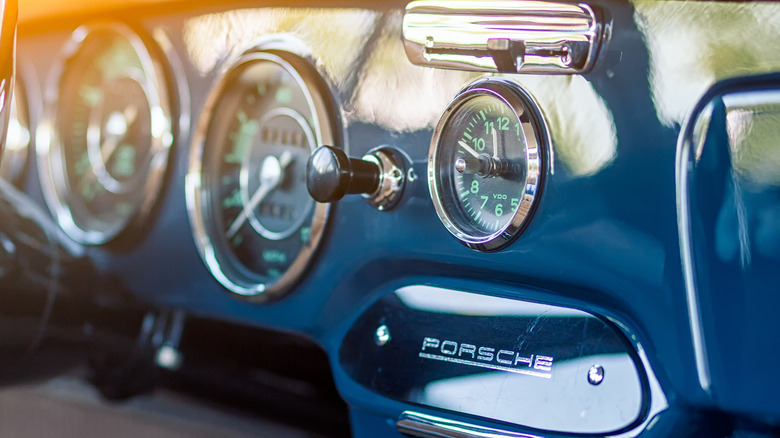 Porsche 356 Dashboard