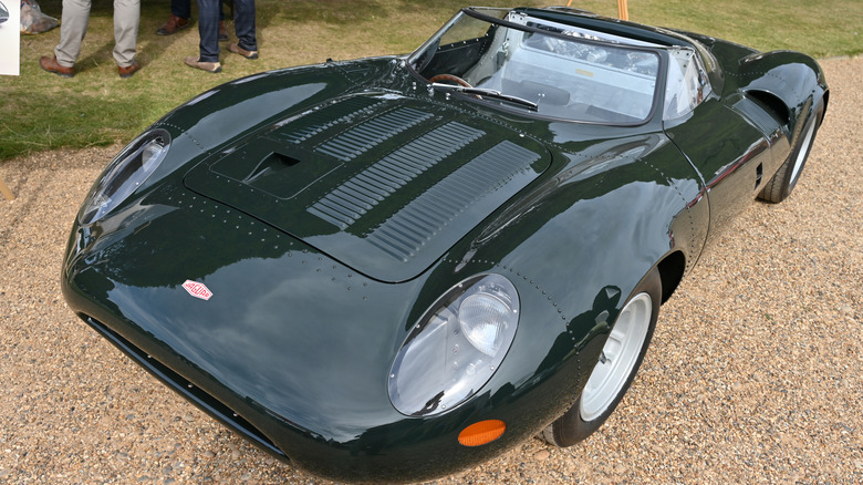 XJ13