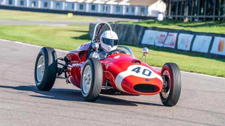 A Cooper T51 on the race track