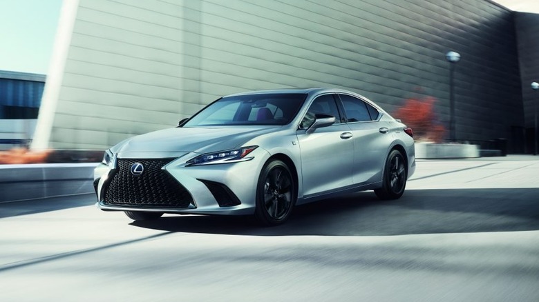 ES hybrid 2023