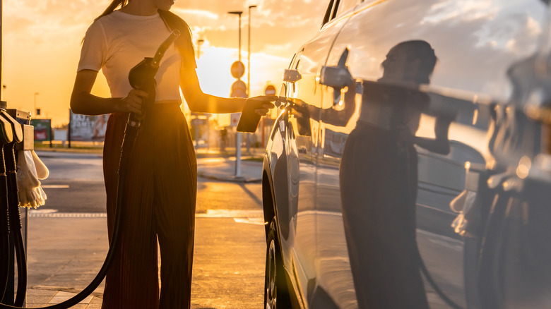 Refilling a gas tank