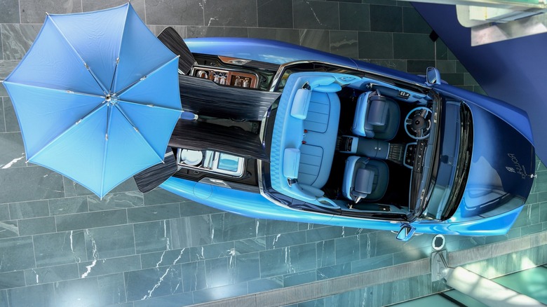 Overhead view of Rolls-Royce Boat Tail