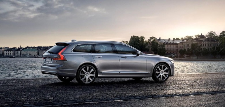 2017 Volvo V90