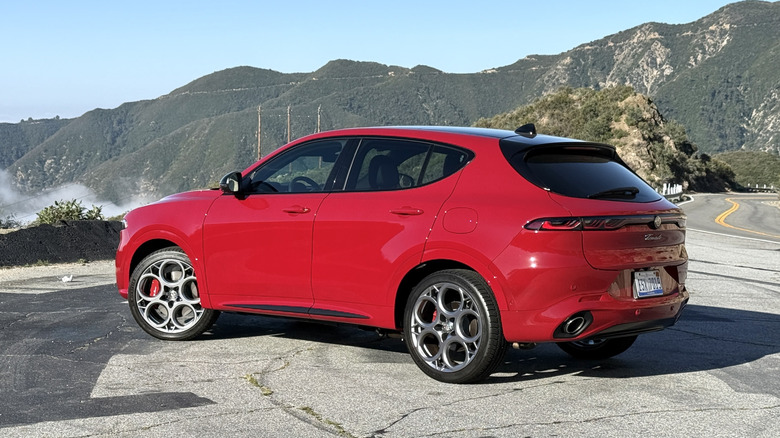 2025 Alfa Romeo Tonale Tributo Italiano eAWD Rear