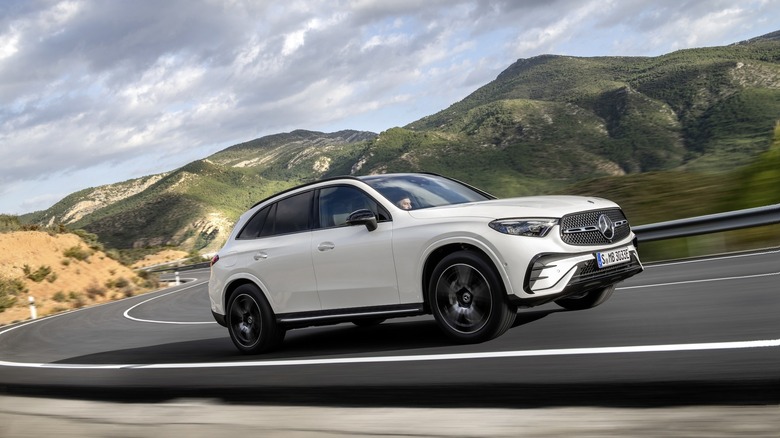 The 2025 Mercedes-Benz GLC 350e 4MATIC SUV