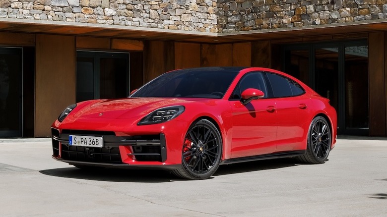 2025 Porsche Panamera GTS