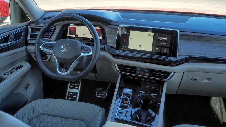 2025 VW Atlas dashboard