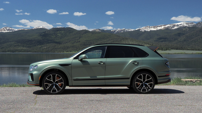 2026 Bentayga Speed in profile