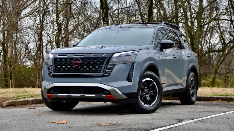 2026 Nissan Pathfinder front quarter view.