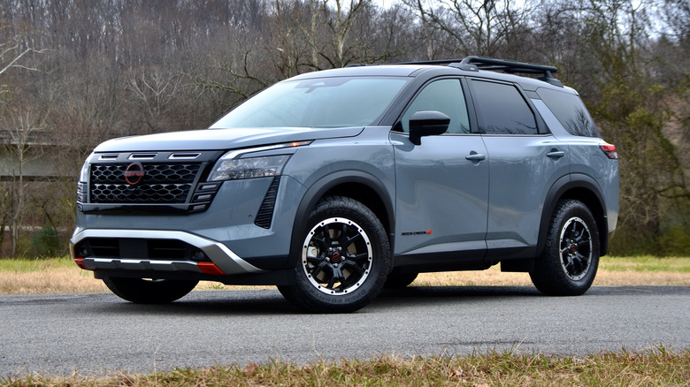 2026 Nissan Pathfinder front quarter view.