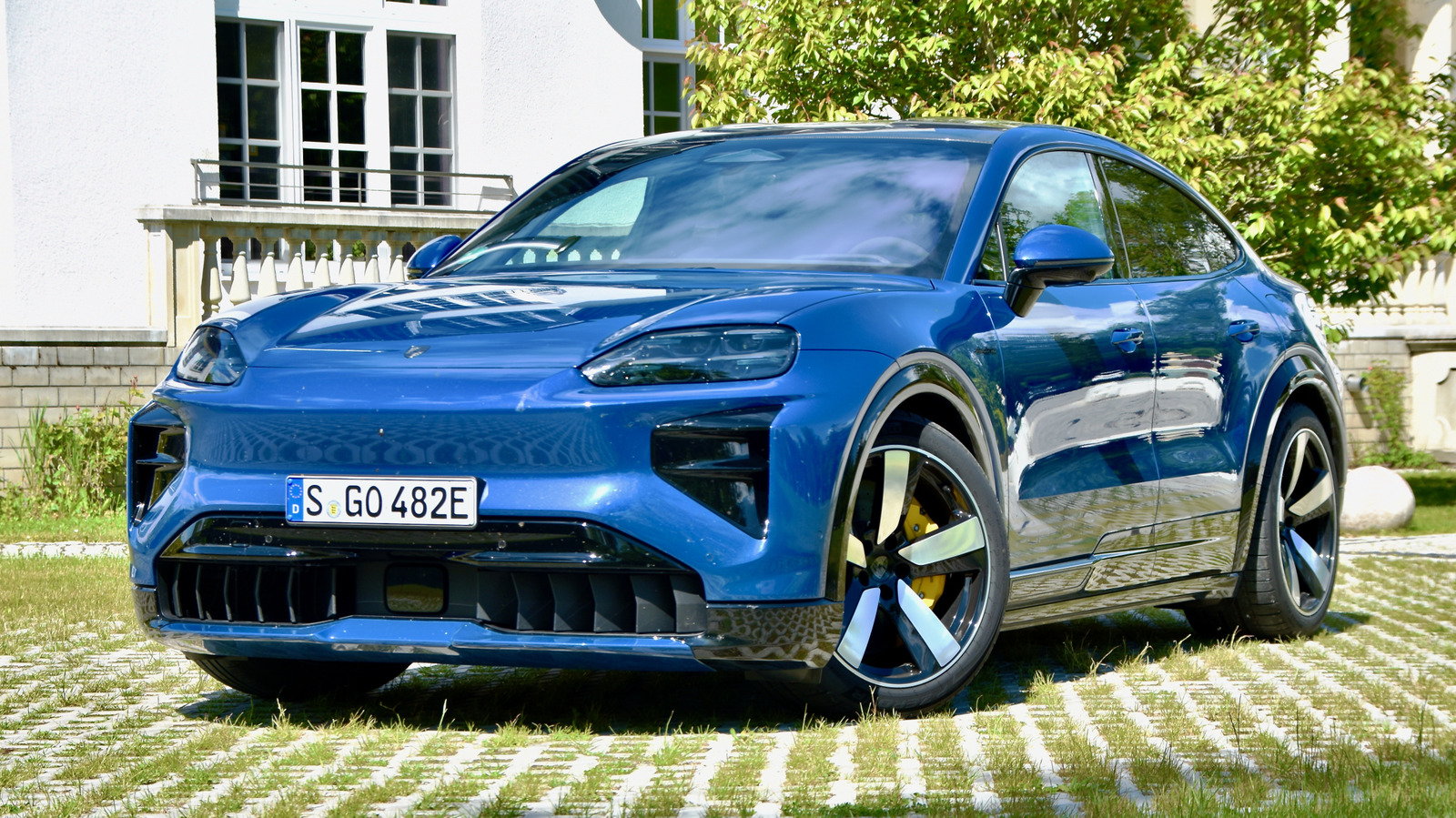 The 2026 Porsche Cayenne Coupe Electric Is An Impressive All-Rounder That’s Missing One Thing