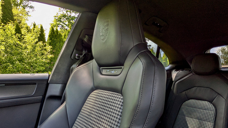 2026 Porsche Cayenne Coupe Electric seat.