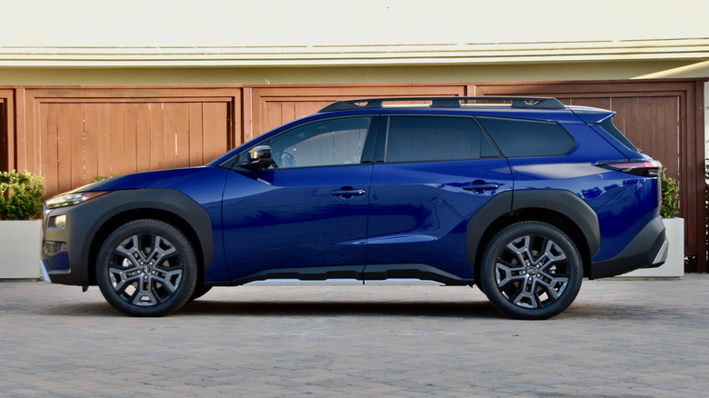 2026 Subaru Trailseeker profile view.