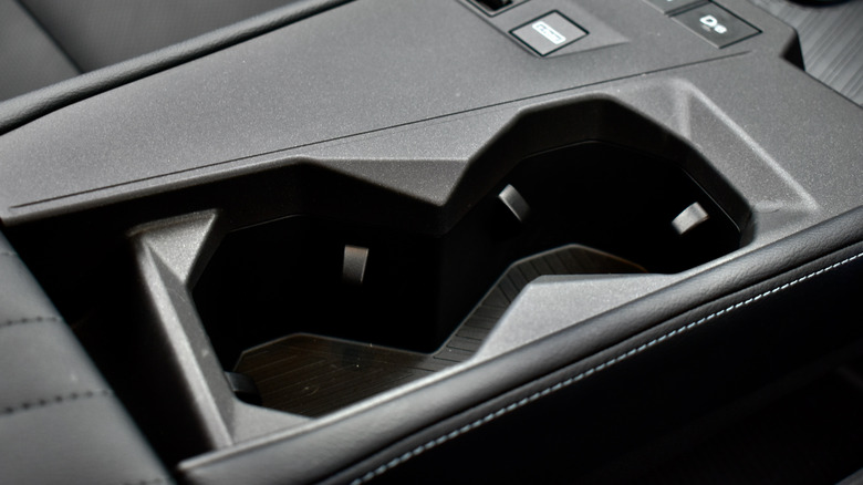 2027 Nissan Rogue Hybrid cupholders.