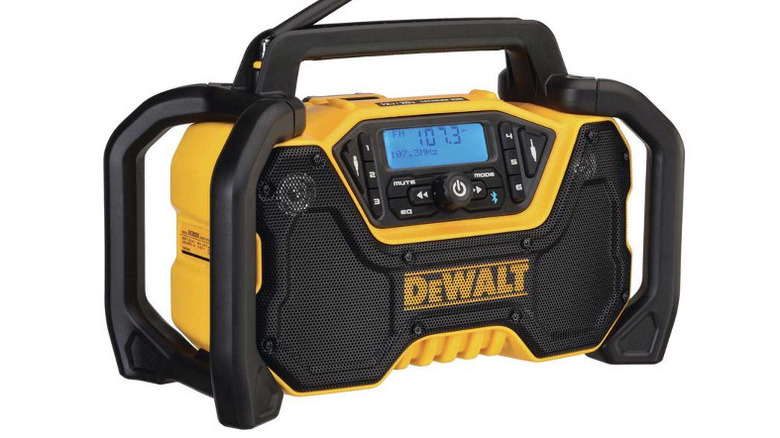 dewalt radio