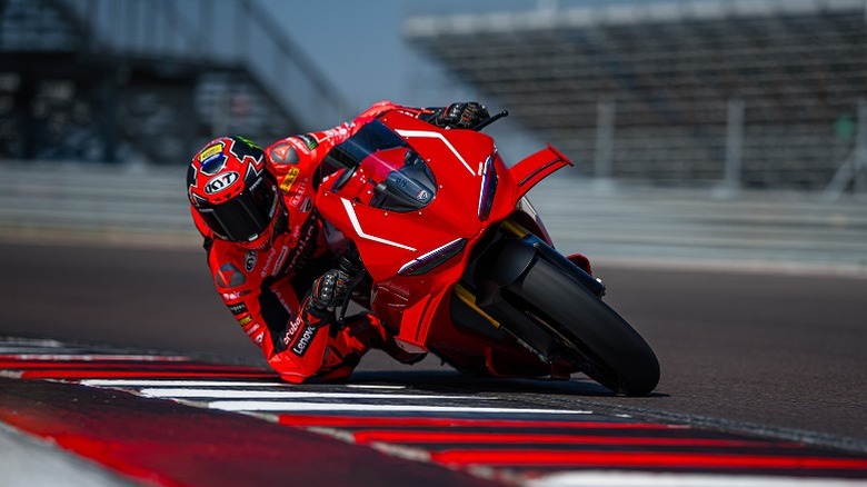 Rider turning sharply on 2026 Ducati Panigale V4 R