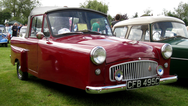 bond minicar