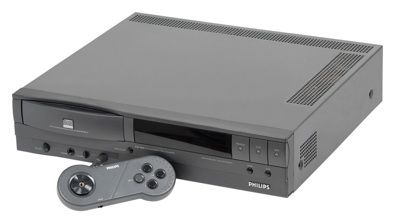 The Philips CD-9 console and controller