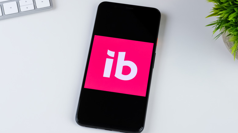 Phone with Ibotta app