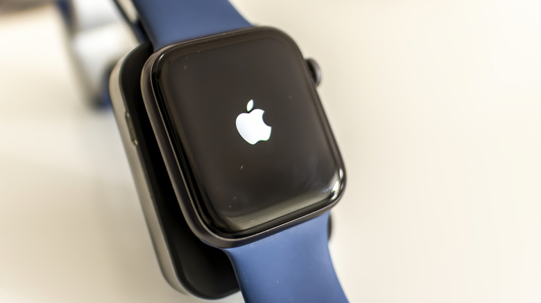 apple watch with blue strap