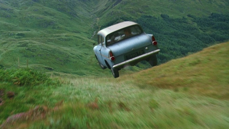 car flying in Harry Potter