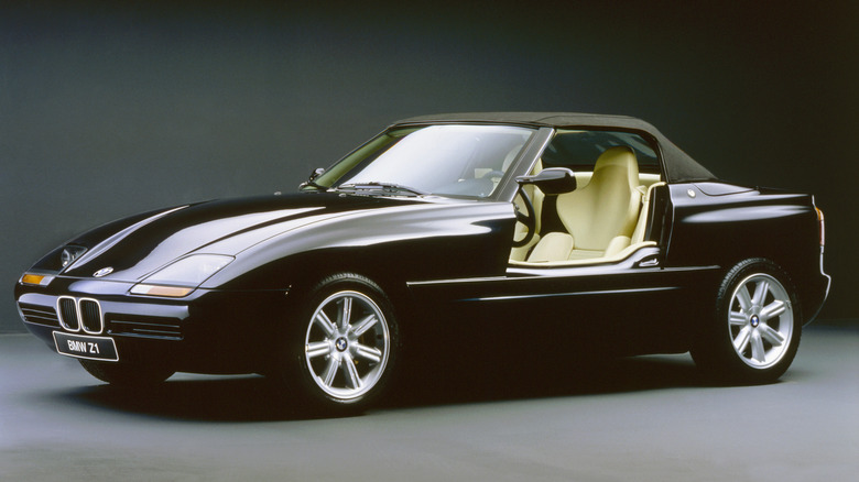 Black BMW Z1 roadster