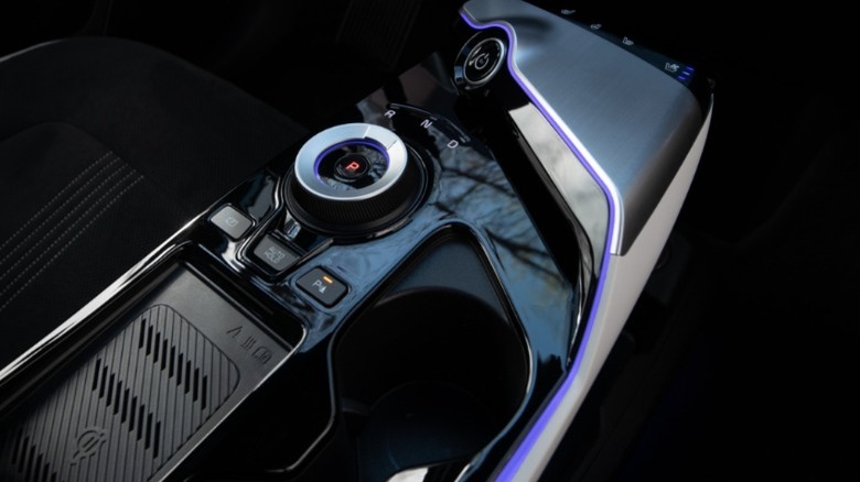 kia EV6 Qi wireless charger