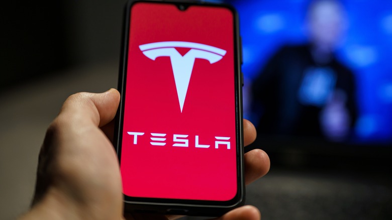 Tesla splash