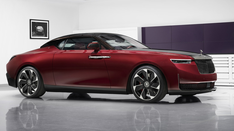Rolls-Royce Droptail with roof on