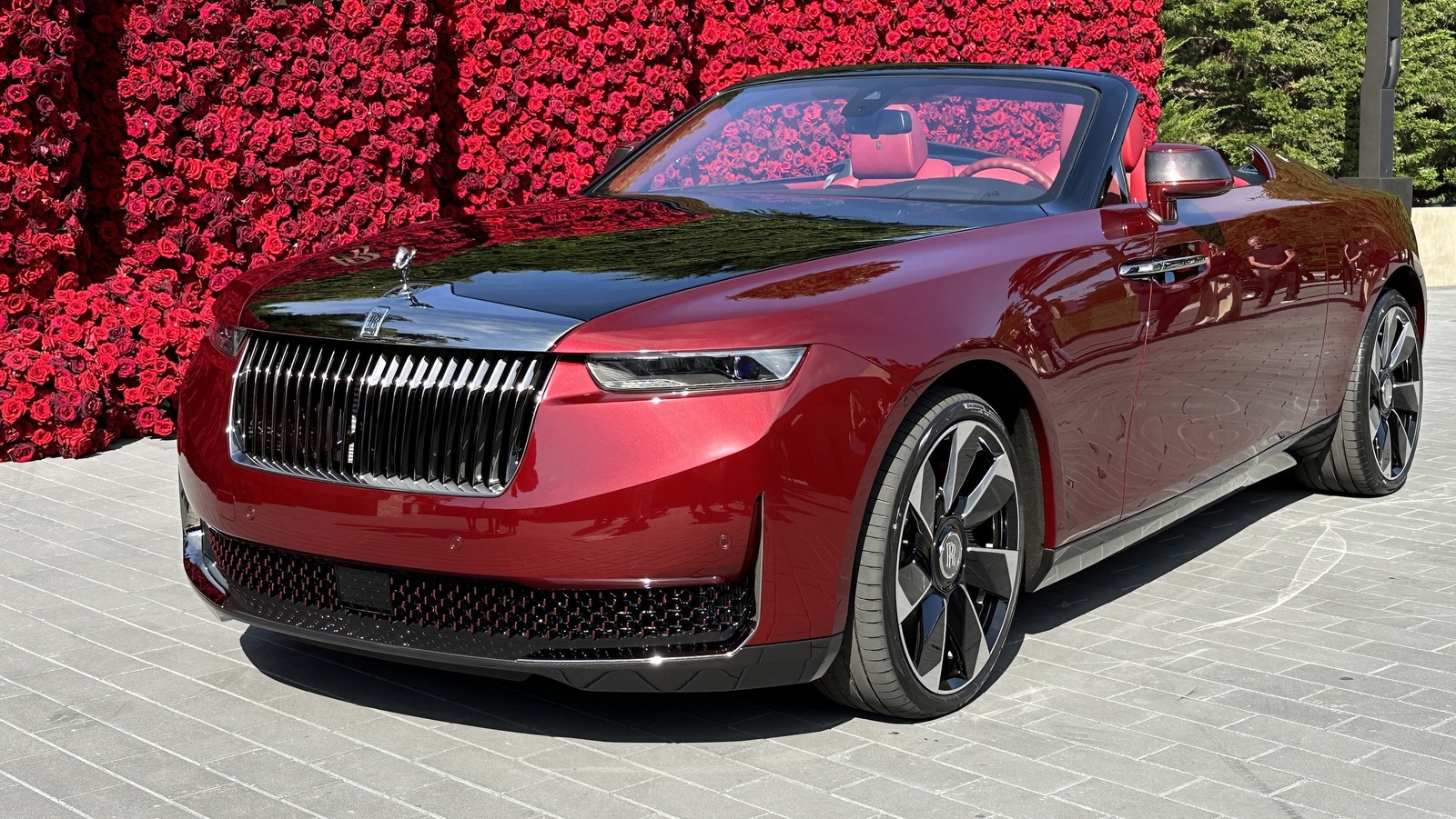 Rolls-Royce's Luxe Interior Makes It Worth the $420,000 Price: Photos