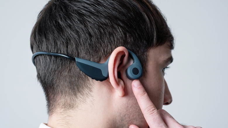 bone conduction headphones