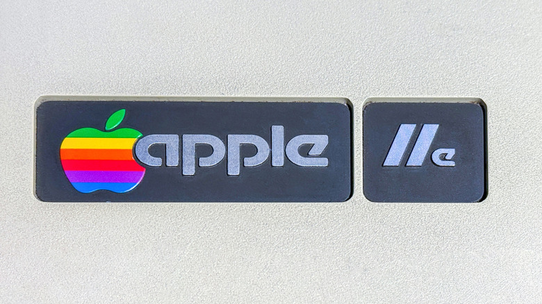 The rainbow colored Apple II logo