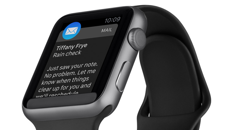 mail notification on Apple Watch screen