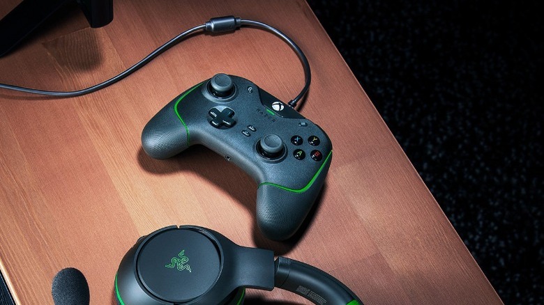 Razer Wolverine V2 controller on table