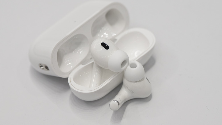 Apple AirPods Pro (2nd Generation)