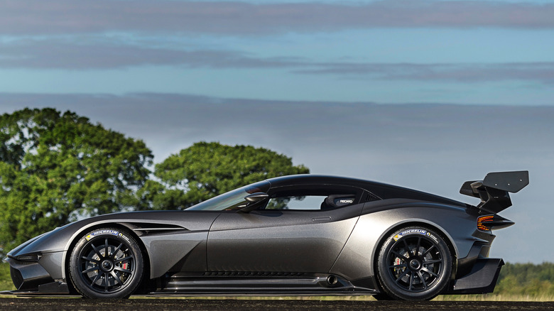 Aston Martin Vulcan side profile