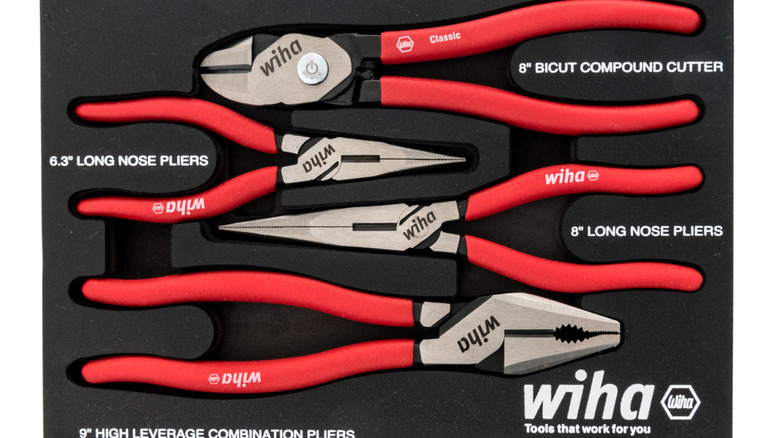 Wiha pliers in a tray