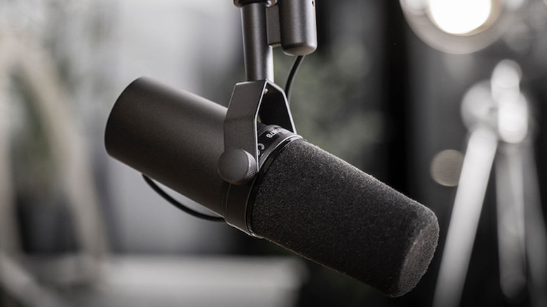 Shure SM7B microphone