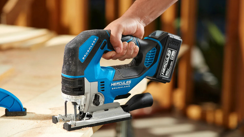 Man using a Hercules jig saw
