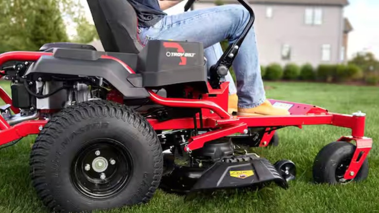 Troy-Bilt Mustang 42-inch 22 HP V-Twin Kohler 7000 Series Engine Dual Hydrostatic Drive Gas Zero Turn Riding Lawn Mower deck while mower in use