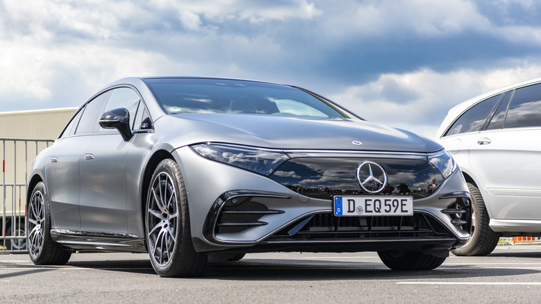 Mercedes-Benz EQS