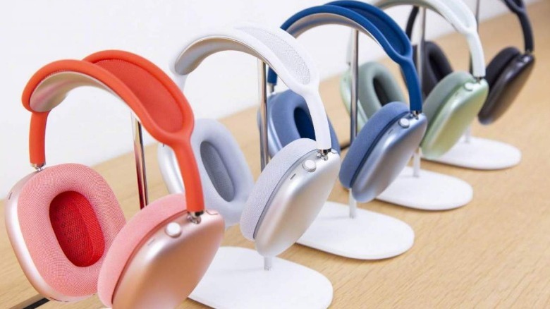 AirPods Max in different colors