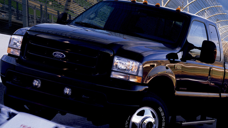 F250 2004 closeup